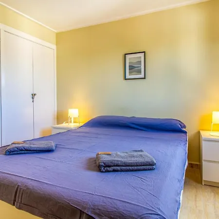 Apartment In With House Sea View *